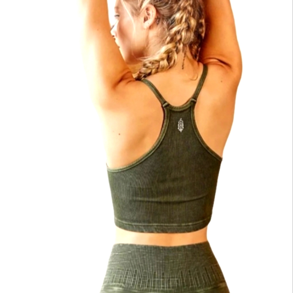 Happiness Runs Crop Top NWOT Secret Moss xs/s NWOT